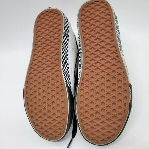 Vans. Unisex SK8-Hi Reissue DIY Black/ True White Skate Shoe - Picture 4 of 12